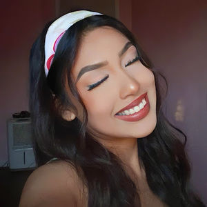 Meet your Posher, Abril